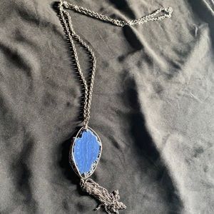 blue agate slice pendant necklace with a wire-wrapped,irregular natural gemstone